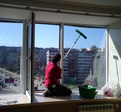 Мытье окон в однокомнатной квартире Бор